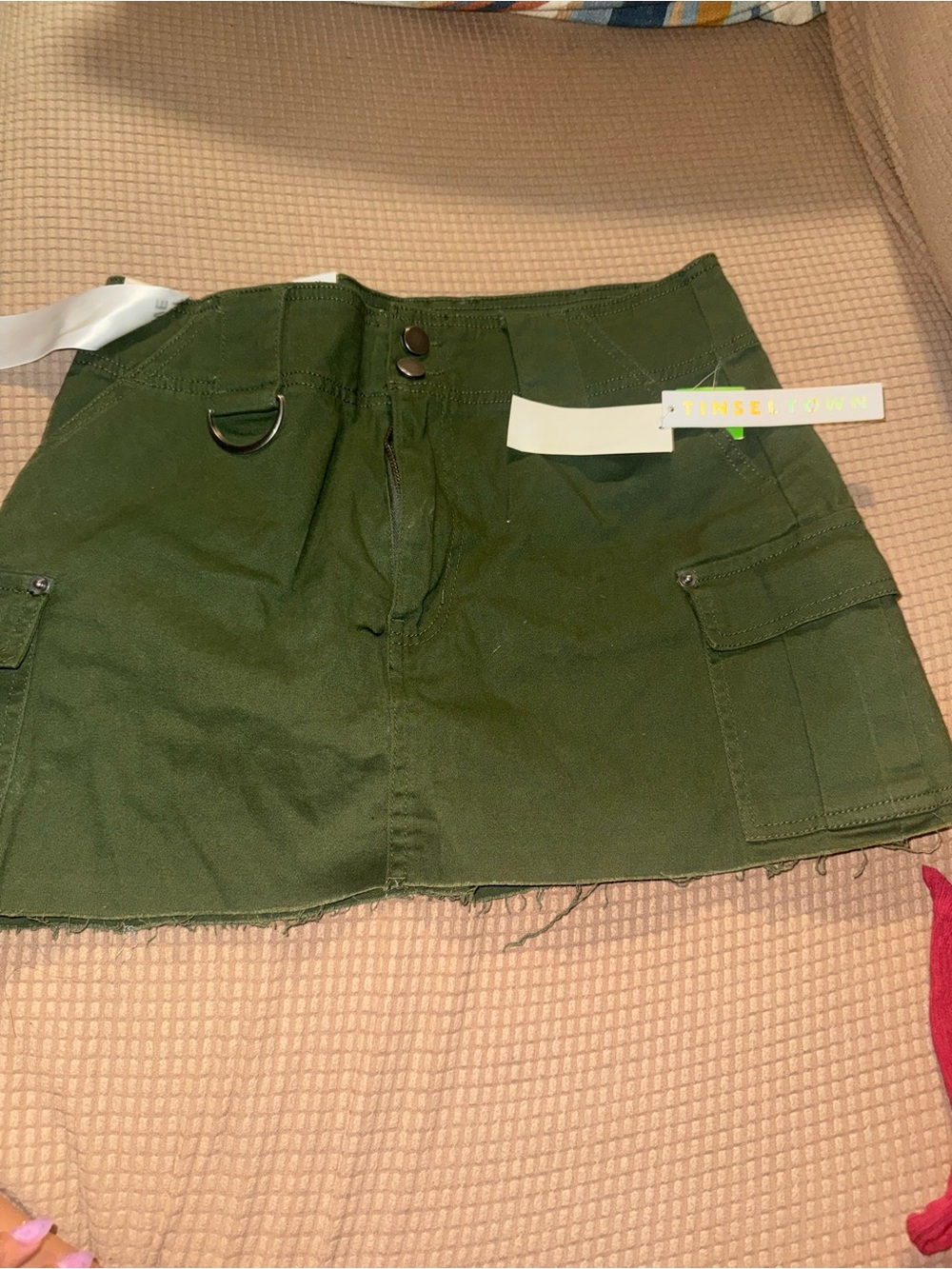 Tinseltown Olive Green Cargo Mini Skirt with D‑Ring